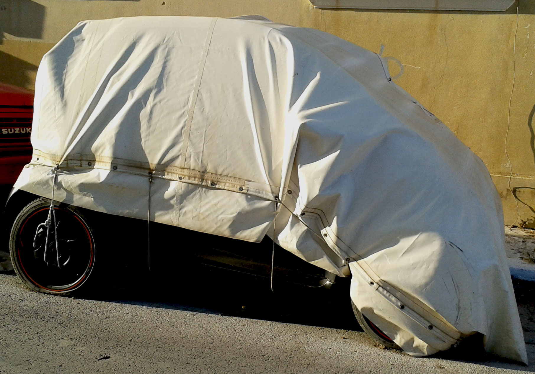 Housse voiture mauvaise qualité